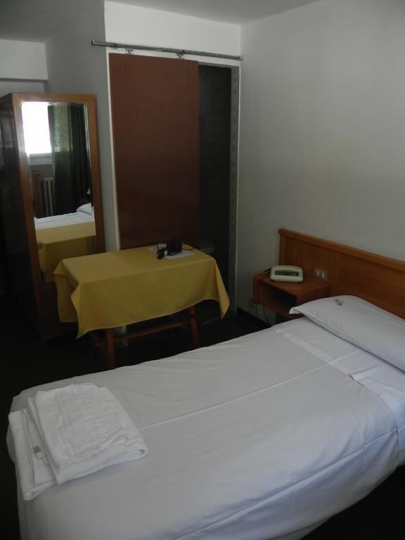 Hotel Nuovo Pecetto Macugnaga Habitación foto